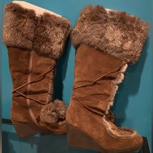 Coach wedge Fur Boots Size 7.5 (Pre-owned)